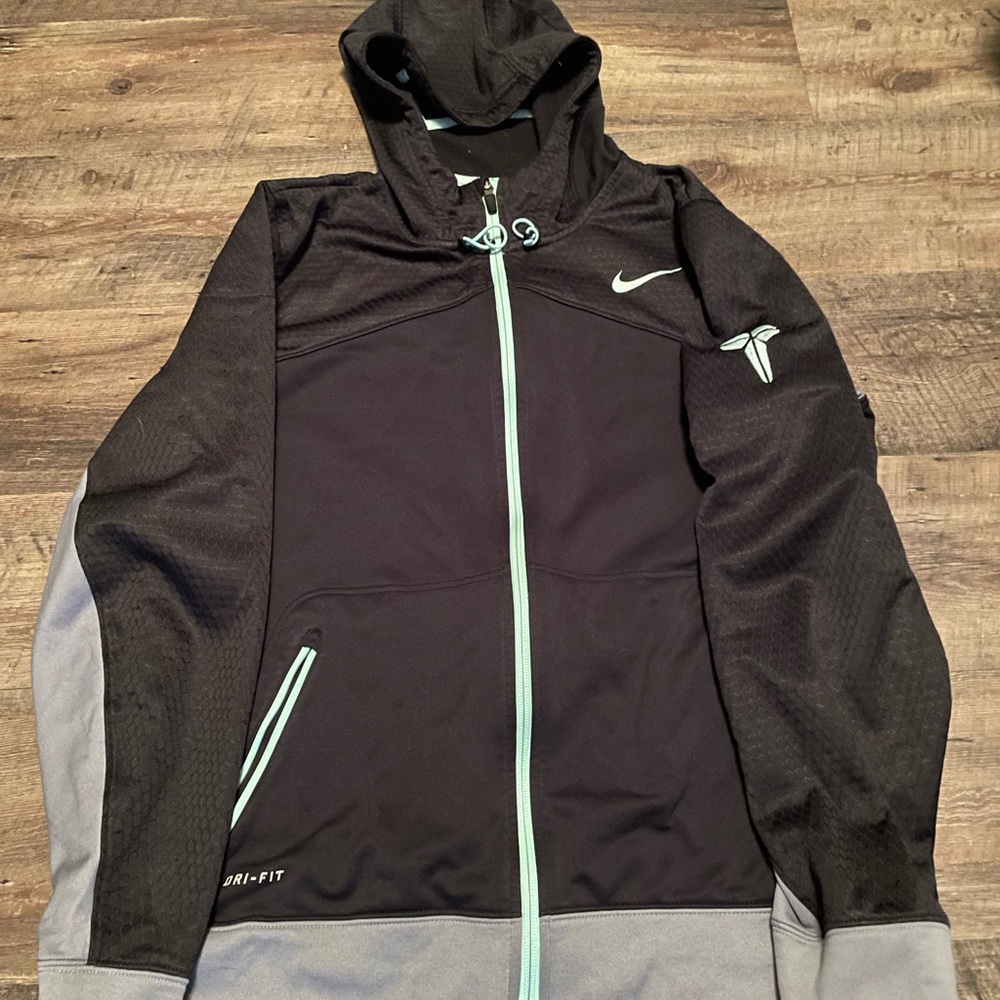 Kobe Dri Fit Nike Tech Fleece